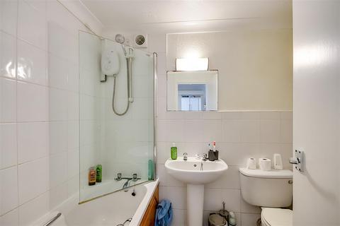1 bedroom apartment for sale, Bridge Road, Worthing