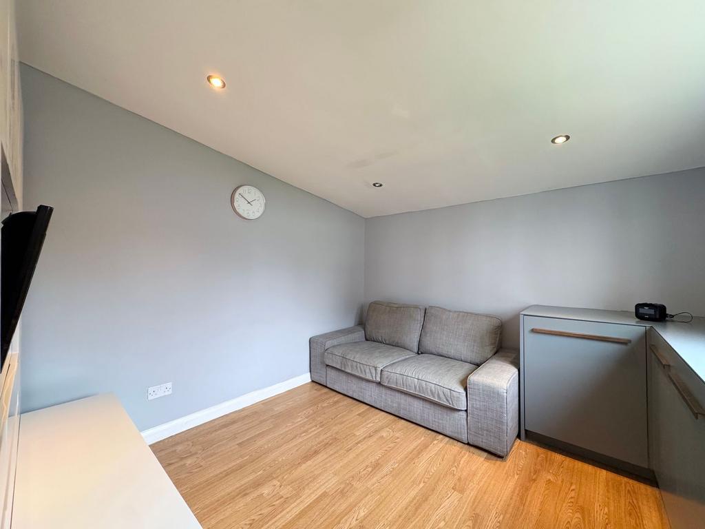Lounge Outbuilding
