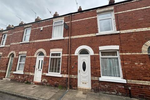 2 bedroom terraced house to rent, Rosslyn Street, York