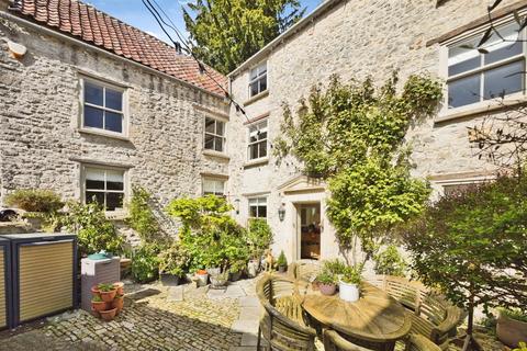 5 bedroom detached house for sale, Leg Square, Shepton Mallet
