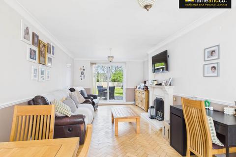 4 bedroom house for sale, Honeywood Close, Potters Bar