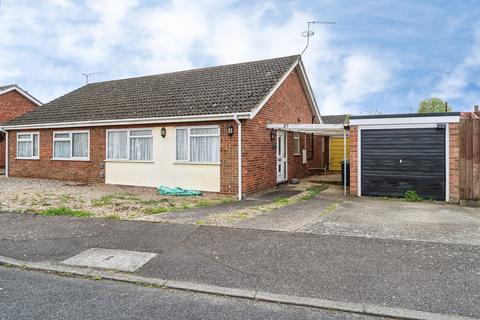 2 bedroom semi-detached bungalow for sale, Blackbird Road, Beck Row, BURY ST. EDMUNDS