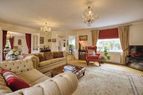 4 bedroom detached house for sale, Bridleway Gardens, Broadstairs, Kent, CT10