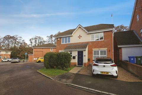 3 bed detached house for rent in Bracknell RG12