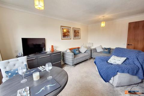 1 bedroom flat for sale, Lincoln Gate, Lincoln Road, Peterborough, PE1