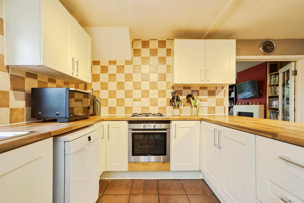 House in Leeds, West Yorkshire - View 2