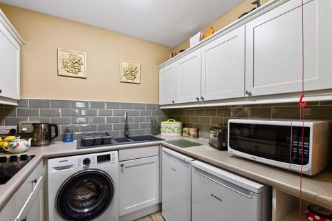 1 bedroom flat for sale, Oak Tree Lodge, Harlow Manor Park