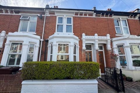 3 bedroom house to rent, Clegg Road, Southsea, PO4