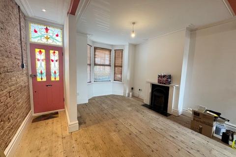 3 bedroom house to rent, Clegg Road, Southsea, PO4