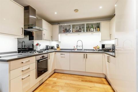2 bedroom flat for sale, Wilson Court, Stirling Drive, Luton