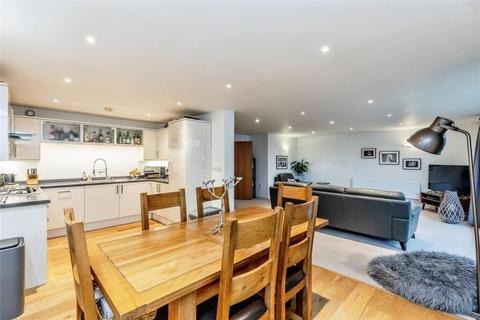 2 bedroom flat for sale, Wilson Court, Stirling Drive, Luton