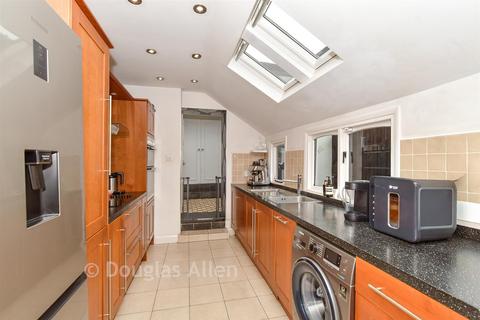 4 bedroom detached house for sale, Buttercross Lane, Epping, Essex