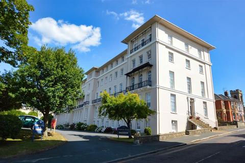 1 bedroom flat for sale, SEAWARD FACING CENTRAL RYDE