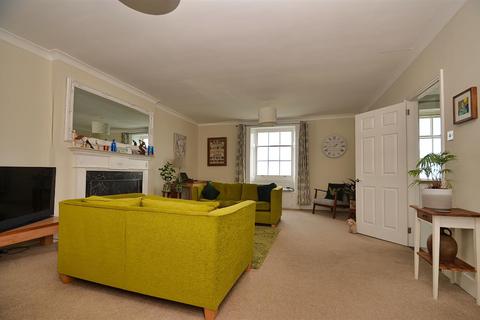 1 bedroom flat for sale, SEAWARD FACING CENTRAL RYDE