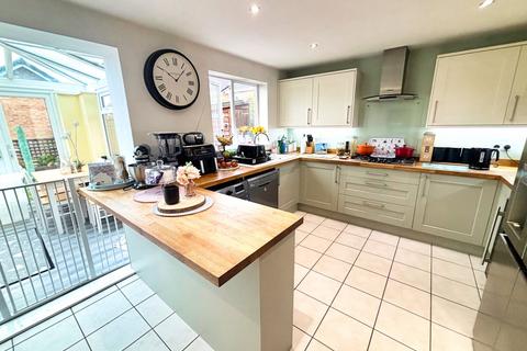 4 bedroom detached house for sale, Llys Llwyfen, Swansea SA7