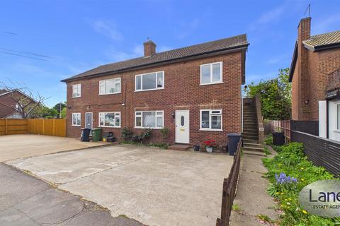 Cadmore Lane, Cheshunt