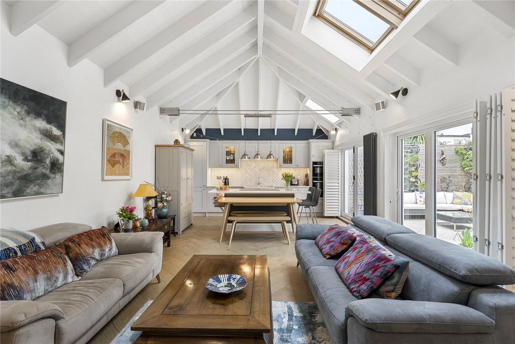 House in Edinburgh - View 3