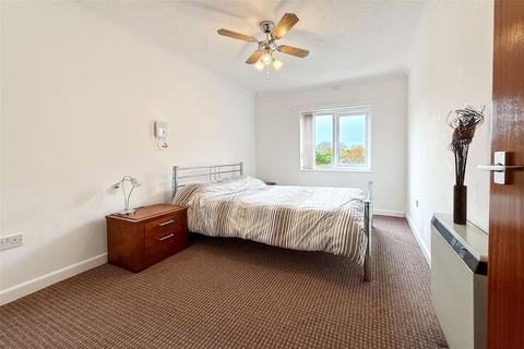1 bedroom apartment for sale, Fitzalan Road, Littlehampton, West Sussex