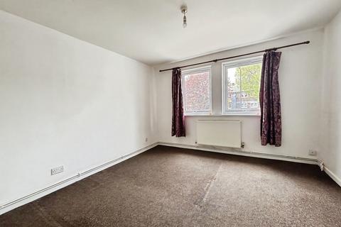 3 bedroom terraced house for sale, Hyde Close, London E13
