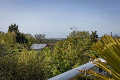 3 bedroom detached bungalow for sale, Ridge Lane, Radcliffe-On-Trent, Nottingham