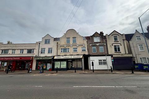 2 bedroom flat to rent, Attleborough Road, Nuneaton CV11