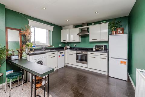 2 bedroom apartment for sale, Elmwood Park Court, Newcastle Upon Tyne NE13