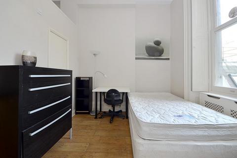 Studio to rent, Elvaston Place, South Kensington, London