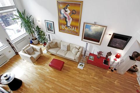 1 bedroom duplex to rent, Ludgate Hill EC4M, EPC:C