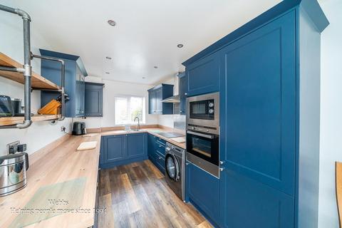 3 bedroom end of terrace house for sale, Hough Road, Walsall WS2
