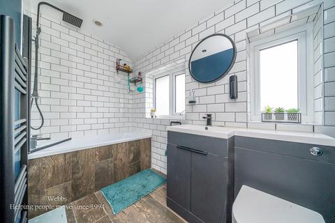 3 bedroom end of terrace house for sale, Hough Road, Walsall WS2