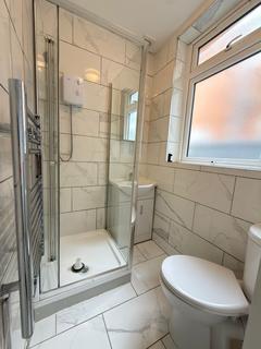 Flat to rent, Church avenue, Leicester LE3