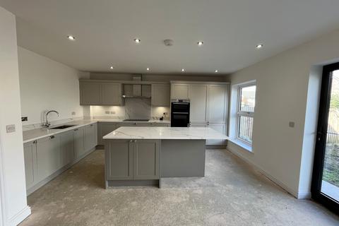 4 bedroom semi-detached house for sale, Peterborough Road, Whittlesey, Peterborough