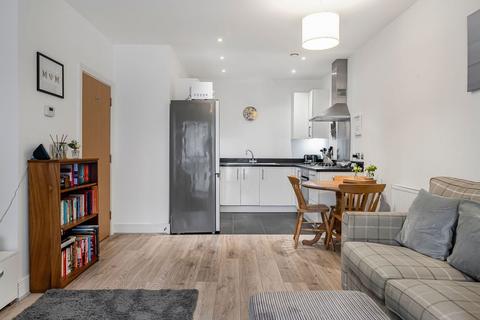 1 bedroom ground floor flat for sale, Magnolia House, Spelthorne Grove, Sunbury, TW16