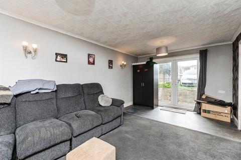 3 bedroom semi-detached house for sale, Poplar Street, Grimethorpe, Barnsley
