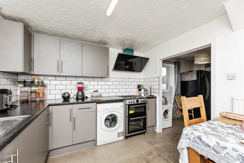 3 bedroom semi-detached house for sale, Poplar Street, Grimethorpe, Barnsley
