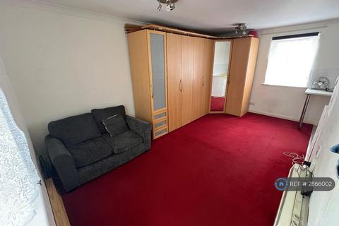 undefined, Matthews Close, Romford, RM3