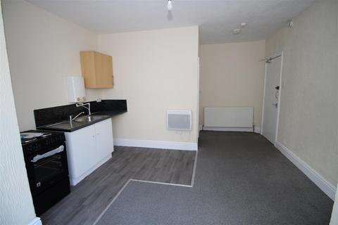 Maisonette to rent, Flat 1, 85 Alexandra Road, Blackpool