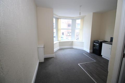 Maisonette to rent, Flat 1, 85 Alexandra Road, Blackpool