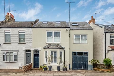 Crown Road, London N10
