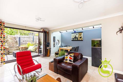 3 bedroom semi-detached house for sale, Belle Vue Road, Poole BH14