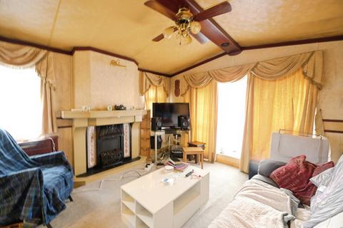 2 bedroom detached house for sale, Sunset Drive, Havering-Atte-Bower, Romford, RM4