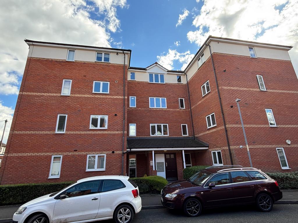 Wr4 9fa Michael Tippett Drive, Worcester WR4 1 bed flat - £750 pcm (£173 pw)