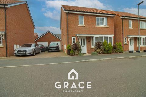 3 bedroom detached house for sale, The Circle, Great Blakenham, Ipswich