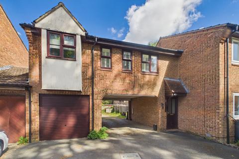 1 bedroom maisonette for sale, Axbridge, Bracknell, Berkshire, RG12