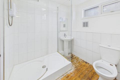 1 bedroom flat for sale, 83 Haggersgate, Whitby