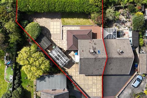2 bedroom semi-detached house for sale, Leacroft, Ashton-In-Makerfield, Wigan, WN4 0LN