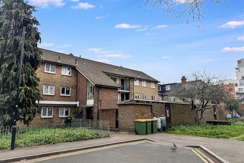 Thorogood Gardens, Stratford