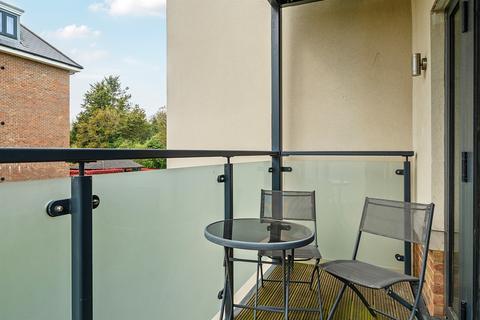 2 bedroom apartment for sale, Institute Road, Taplow, Maidenhead