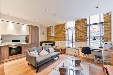 Studio for sale, Park Place, Vauxhall, London, SW8