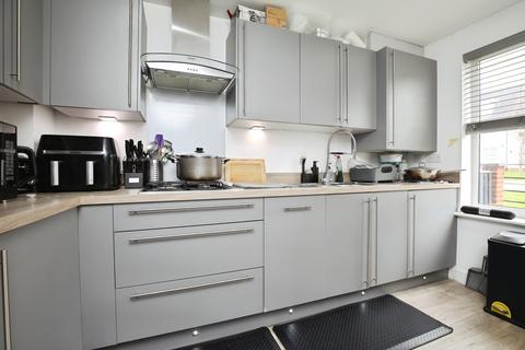 3 bedroom semi-detached house for sale, Cashmere Drive, Andover, SP11